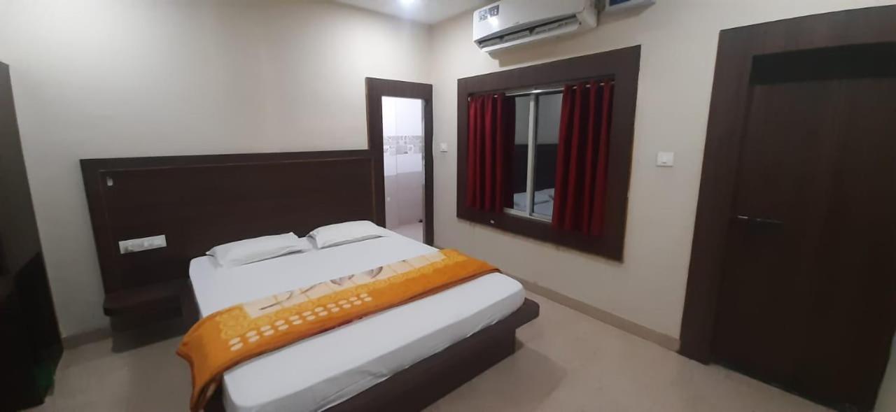 Hotel Sea Queen Puri Exterior photo